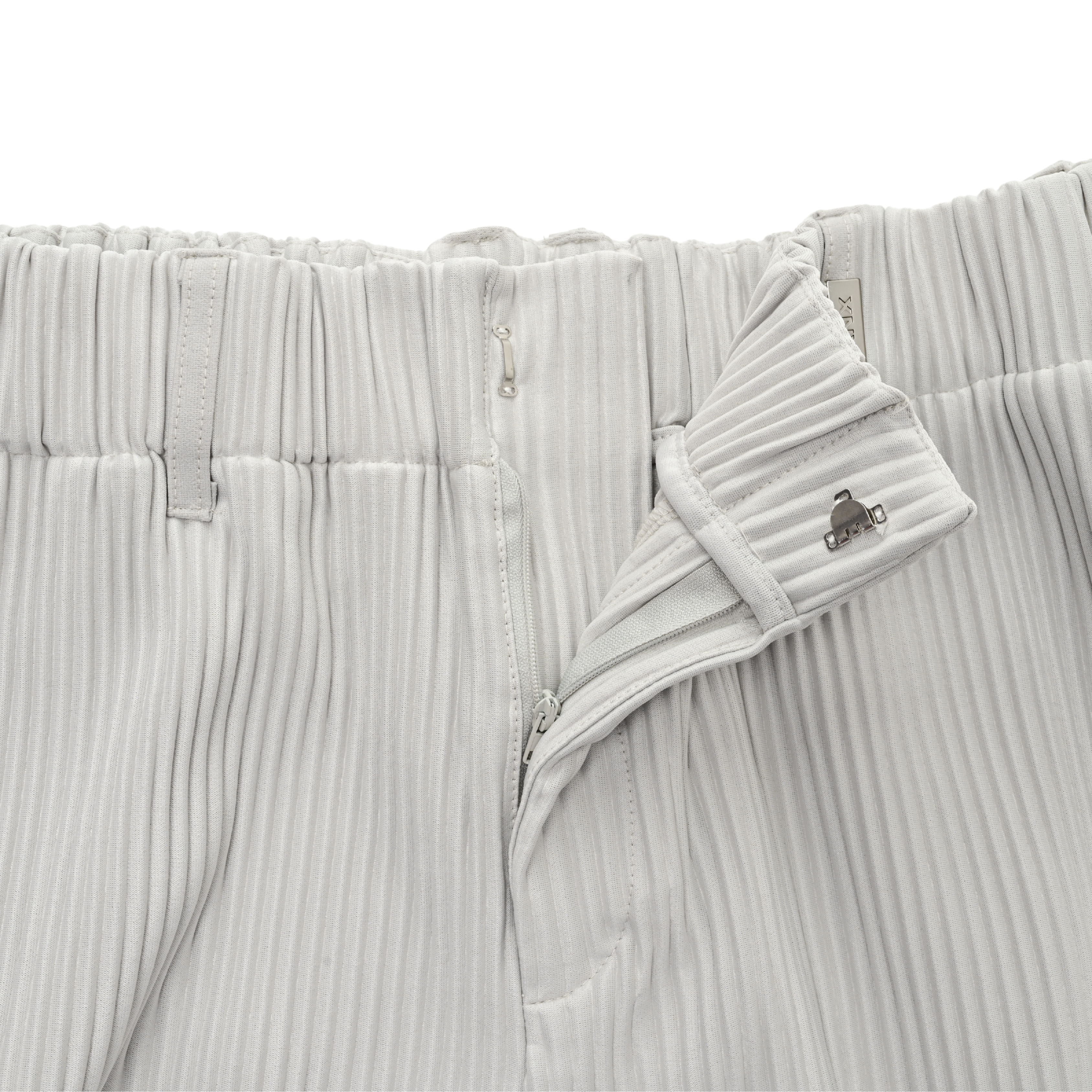 EBB - Signature Pleated Shorts - Grey
