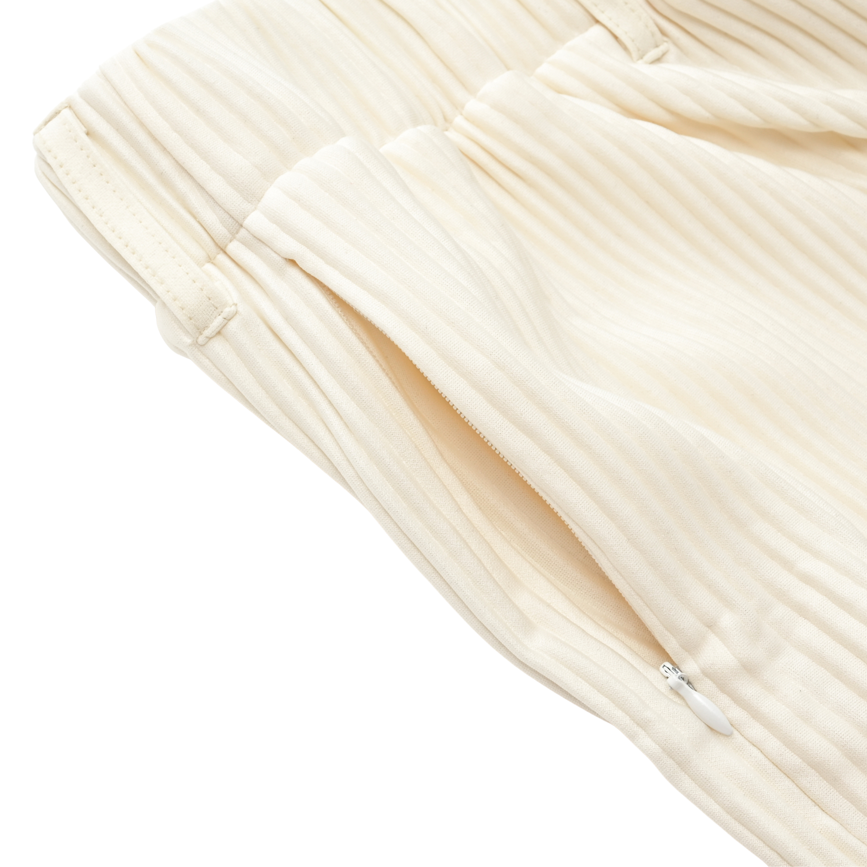 EBB - Signature Pleated Shorts - Bone White
