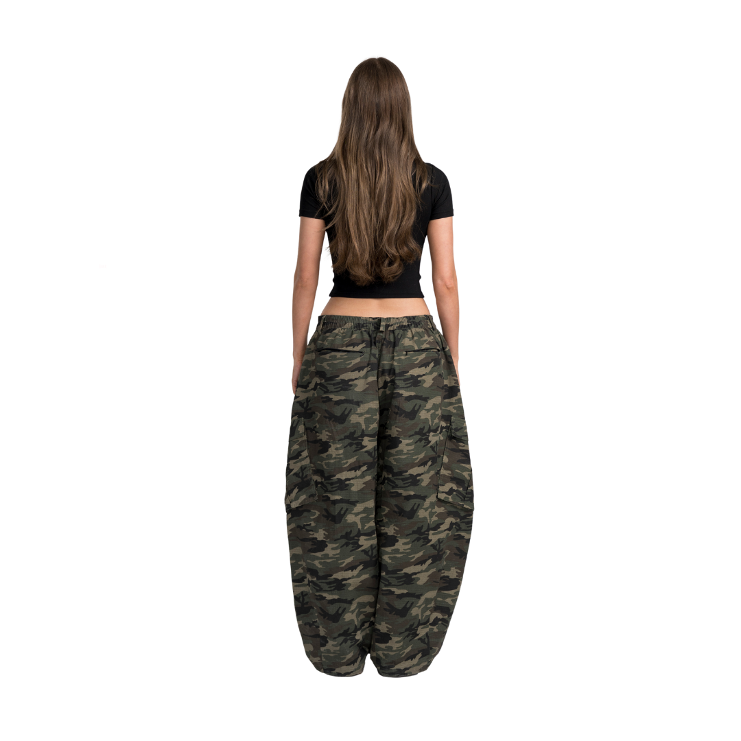 EBB - Balloon Cargo Pants - Camo